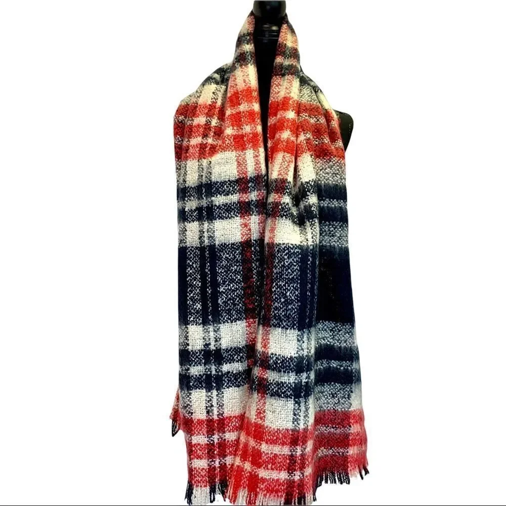 Fluffy warm red black cream scarf💥